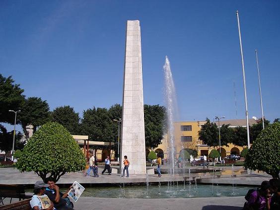 plaza ica peru
