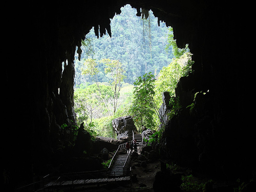 cueva de las lechuzas tingo maria peru